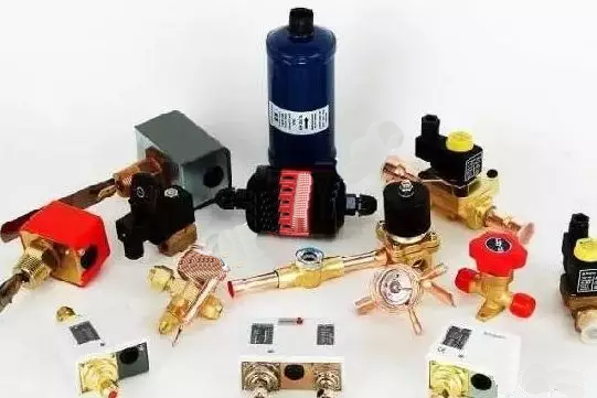 refrigeration compressor，compressor,Mitsubishi Compressor,Bristol Compressor，HITACHI Compressor，Danfoss compressor to solve the problem